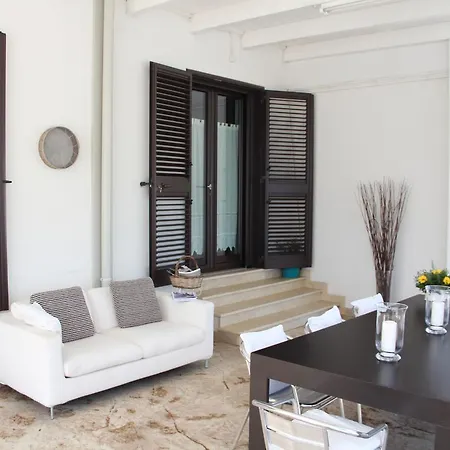 Relais Lali' منزل ريفي