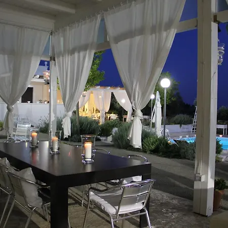 Relais Lali' Séjour à la campagne Mottola