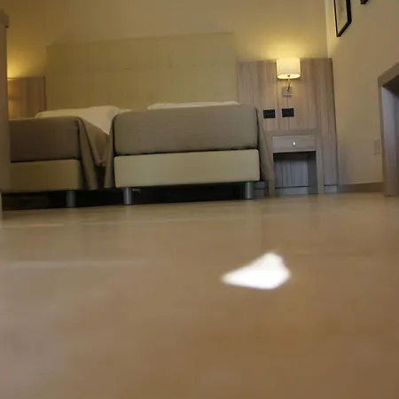 Relais Lali' منزل ريفي موتولا